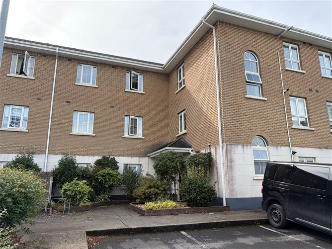 7 Bellgree Square , Tyrrelstown, Dublin 15