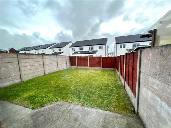 44 Carrabeag, Newport Road, Castlebar, Co. Mayo