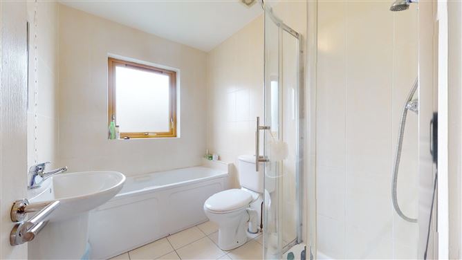 44 Carrabeag, Newport Road, Castlebar, Co. Mayo