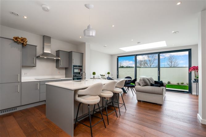 Photo 9 of 27 — 2 Whitegate, Sandyford Village, Sandyford, Dublin 18