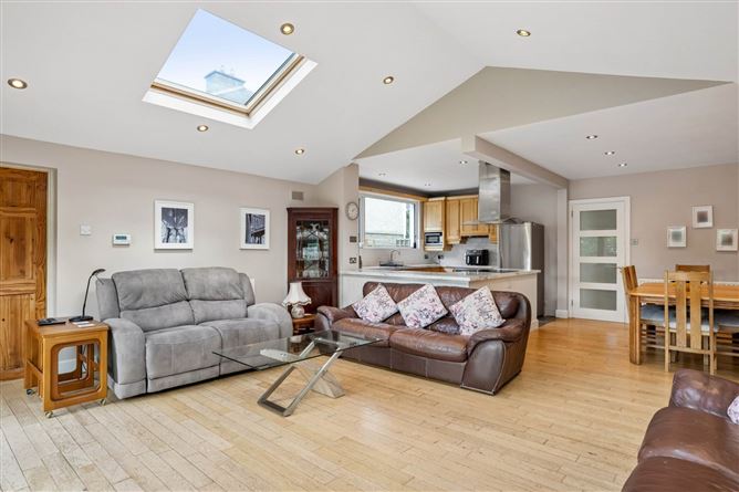 Photo 4 of 35 — 20 Lakelands Avenue, Stillorgan, County Dublin