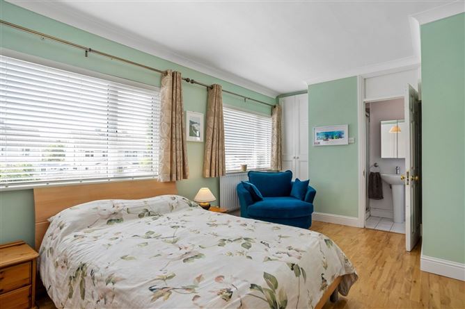 Photo 21 of 35 — 20 Lakelands Avenue, Stillorgan, County Dublin