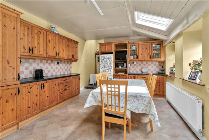 Residence and Shop On C. 0.7 Acre, Kiltegan, Wicklow