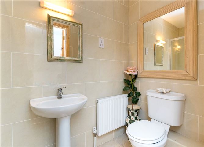 47 Oyster Bay, Rosses Point, Sligo