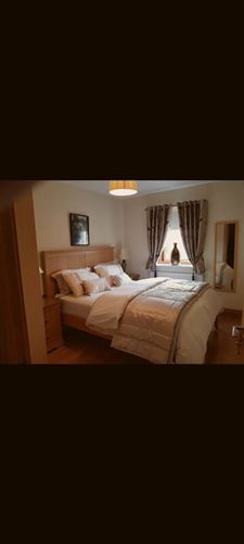 Double room kingsize bed