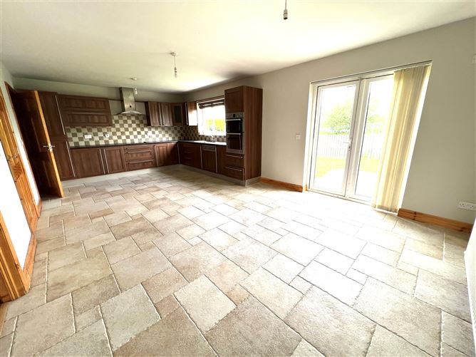 27 Ros Cluain, Carrickmacross, Monaghan