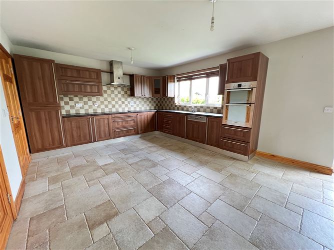 27 Ros Cluain, Carrickmacross, Monaghan