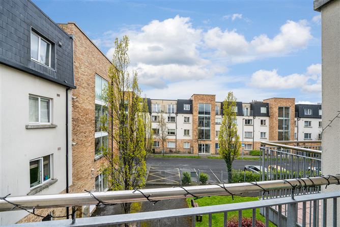 15 Eaton Green, Rathcoole, Co. Dublin