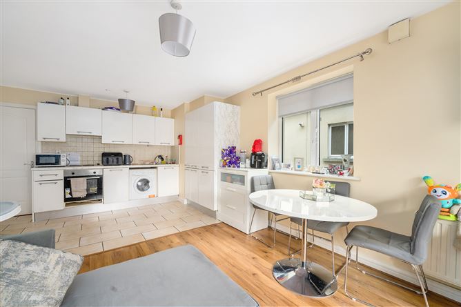 15 Eaton Green, Rathcoole, Co. Dublin