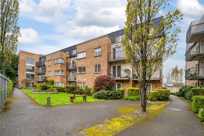 15 Eaton Green, Rathcoole, Co. Dublin