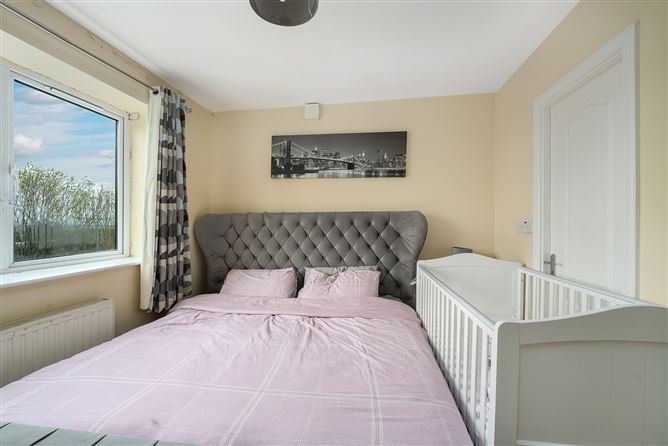 15 Eaton Green, Rathcoole, Co. Dublin