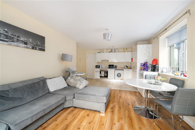 15 Eaton Green, Rathcoole, Co. Dublin