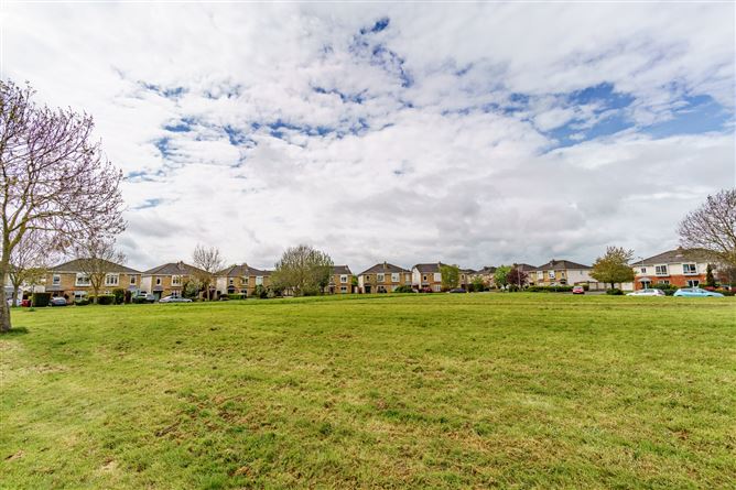 14 Riverwood Drive, Castleknock, Dublin 15