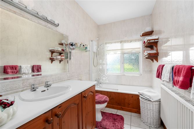 Curraghchase, Peamount Road, Newcastle, Co. Dublin