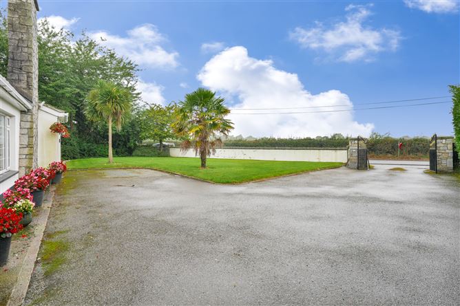Curraghchase, Peamount Road, Newcastle, Co. Dublin