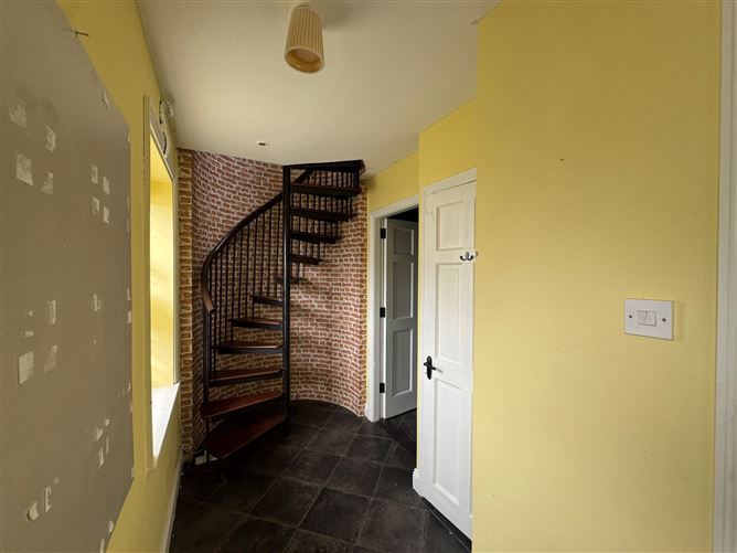 2 Saint Mary's Terrace, Hennessy's Road, Co. Waterford