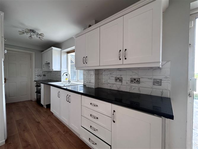 88 Caiseal Na Ri, Golden Road, Cashel, Co. Tipperary