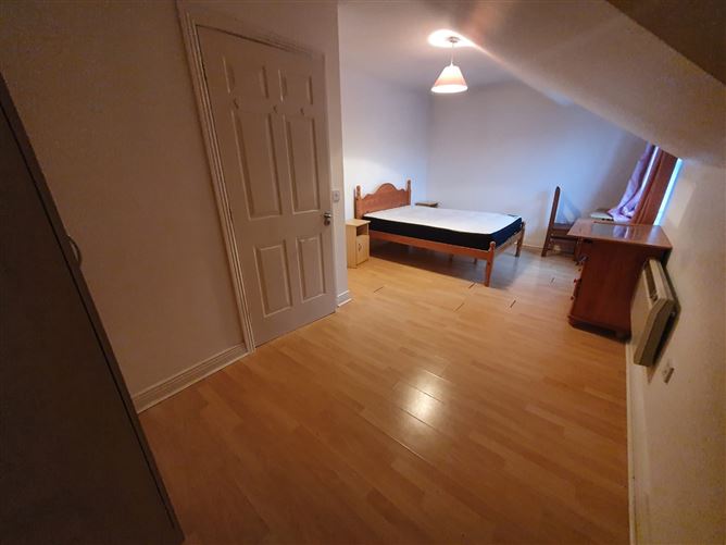 18 The Archway, Bridge Street, Carrick-on-Shannon, Leitrim
