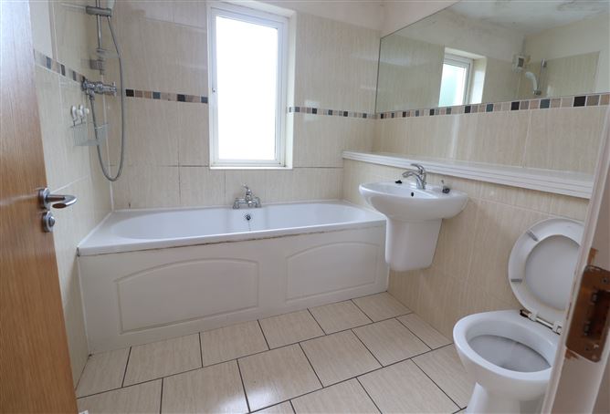 2 Ashford Downs, Ballyjamesduff, Cavan