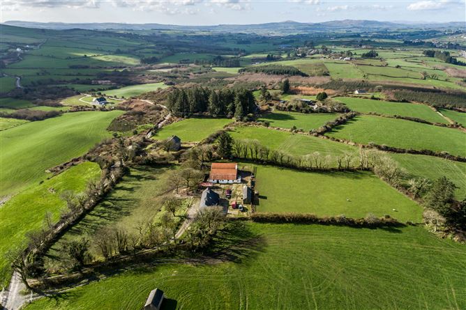 https://photos-a.propertyimages.ie/media/0/5/1/4682150/6f841c6f-cf12-4243-8a14-d942a4a0ee01_l.jpg