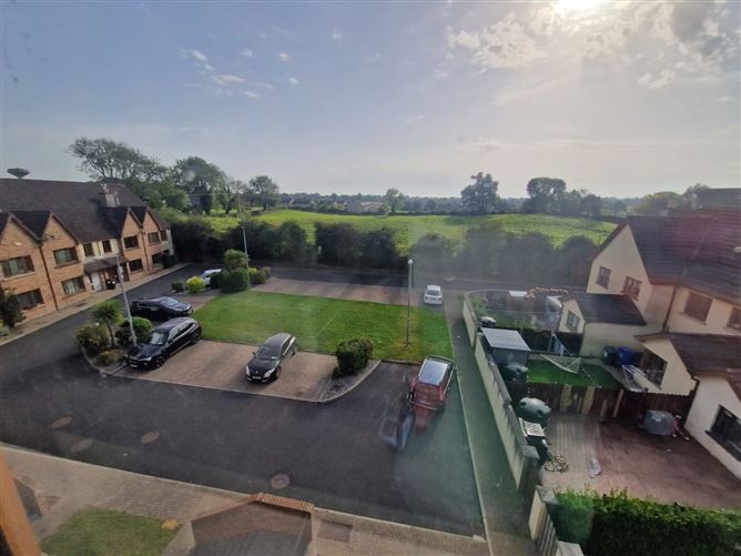 15 Hawthorn Bank, Royal Canal, Mullingar, Co. Westmeath