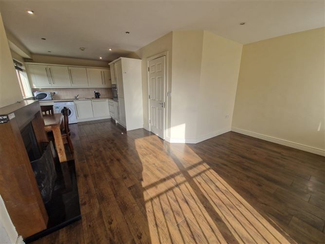 15 Hawthorn Bank, Royal Canal, Mullingar, Co. Westmeath