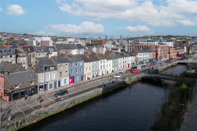 29 The Fastnet, Lancaster Gate, Lancaster Quay, Cork
