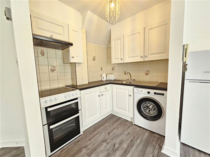 18 Parnell Court, Summerhill, Ennis, Co. Clare