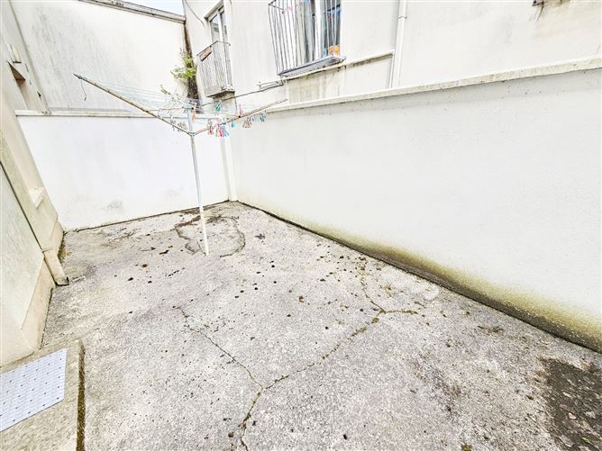 18 Parnell Court, Summerhill, Ennis, Co. Clare