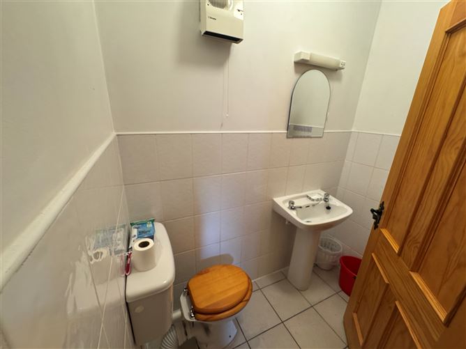 Ref 1206 - Apartment 2, 1 New Market Street, Caherciveen, Kerry