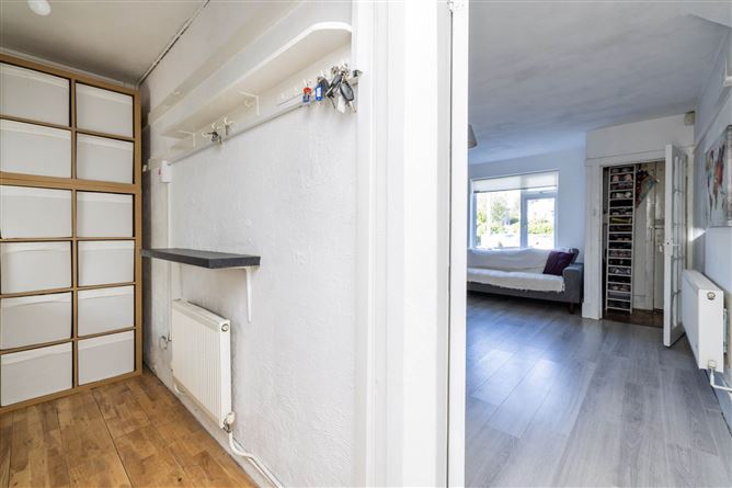 37 O Donnell Gardens, Glasthule, County Dublin