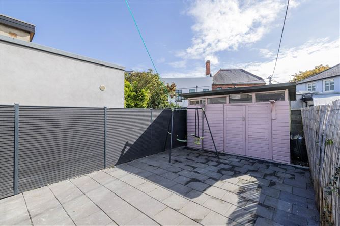 37 O Donnell Gardens, Glasthule, County Dublin