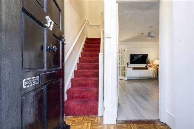 37 O Donnell Gardens, Glasthule, County Dublin