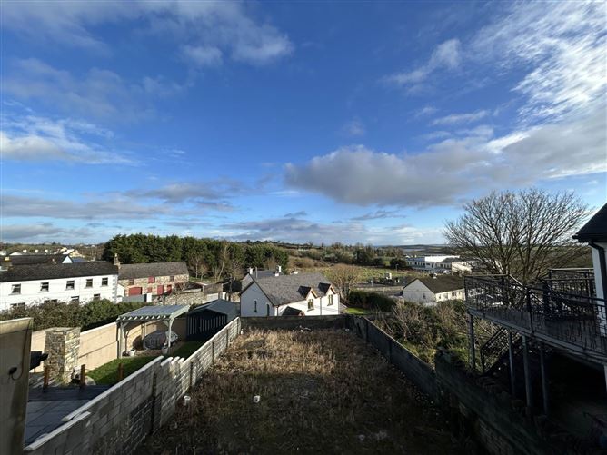 Main Street, Kildysart Village, Kildysart, County Clare