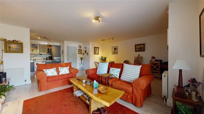 16 Brennanstown Square, Cabinteely, Dublin 18