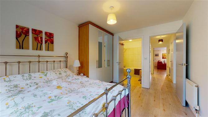 16 Brennanstown Square, Cabinteely, Dublin 18