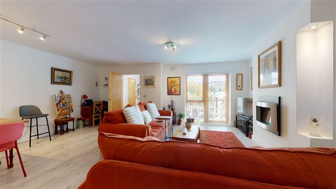 16 Brennanstown Square, Cabinteely, Dublin 18