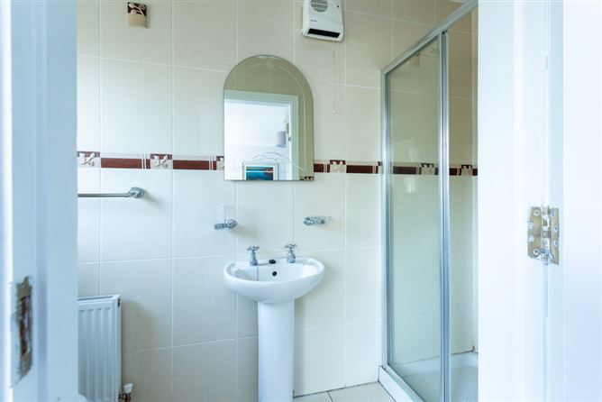 1 The Village, Parkgate, Frankfield, Douglas, Cork