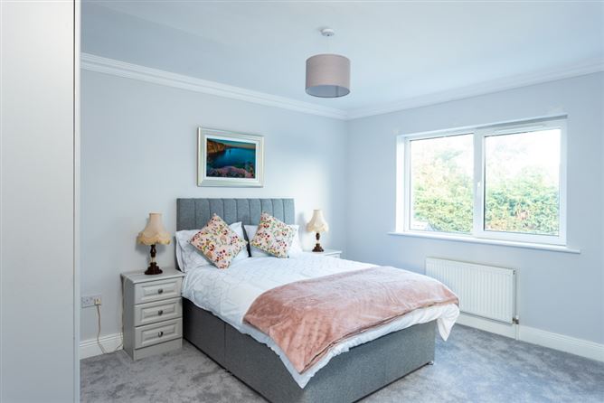 1 The Village, Parkgate, Frankfield, Douglas, Cork