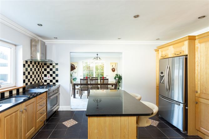 1 The Village, Parkgate, Frankfield, Douglas, Cork