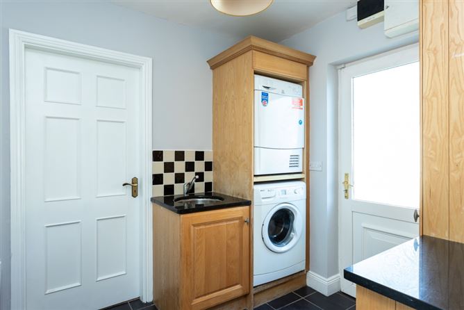 1 The Village, Parkgate, Frankfield, Douglas, Cork