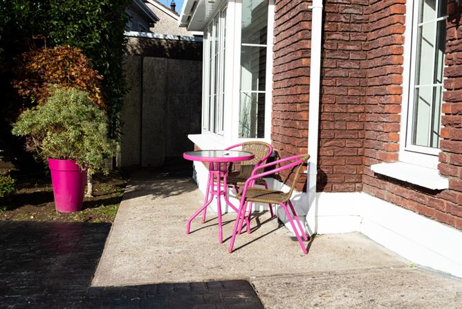 1 The Village, Parkgate, Frankfield, Douglas, Cork
