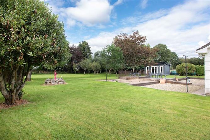 Birds Holt, Dower, Castlemartyr, Cork