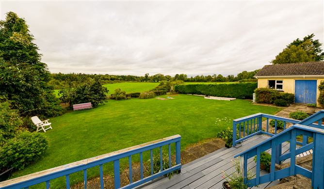 “Riocht Na Si”, Fairyhouse Road, Ratoath, Meath