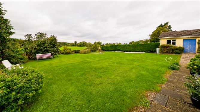 “Riocht Na Si”, Fairyhouse Road, Ratoath, Meath