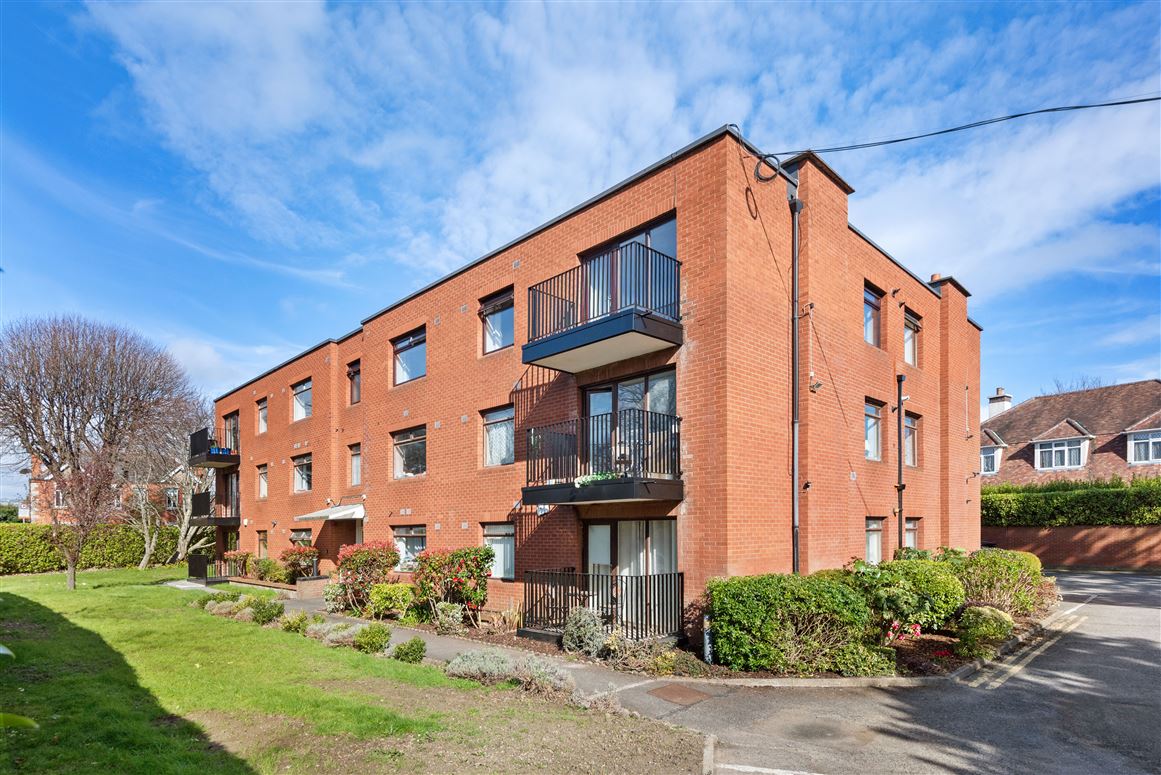 5 Holyrood Apartments, Sandymount, Dublin 4