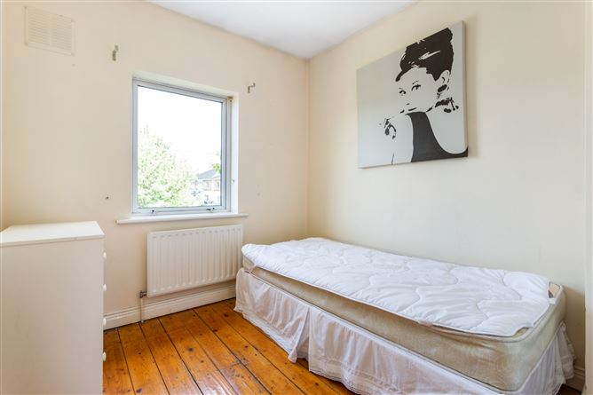 12 Riverwood Grove, Carpenterstown Road, Castleknock, Dublin 15