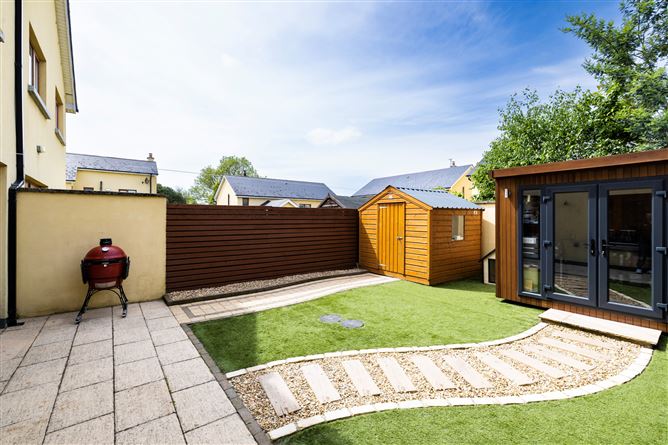 35 Delvin Banks, Naul, Co. Dublin