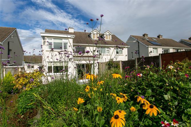 54 Lakelands Close, Stillorgan, Co. Dublin