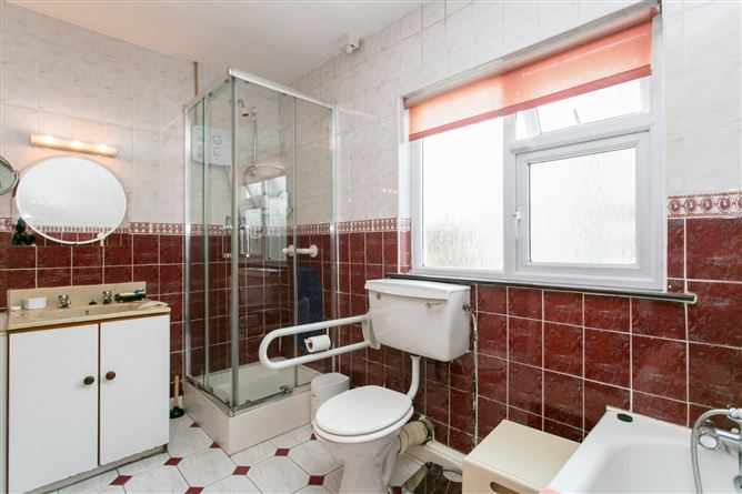 54 Lakelands Close, Stillorgan, Co. Dublin
